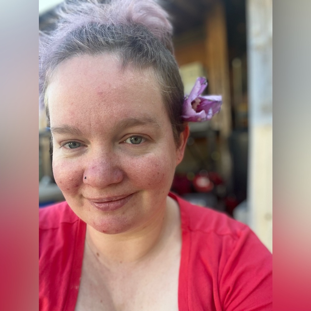 Meet your Posher, Laura